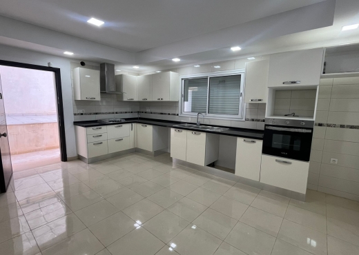 A vendre à HAMMAMET nord  une vill