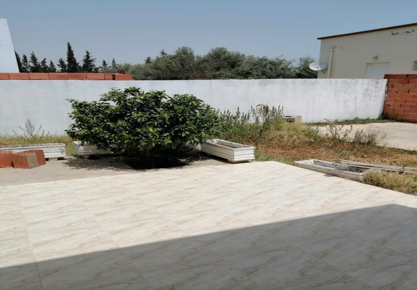 villa À Vendre à BEN AROUS - A vendre une villa - Immobiliere.tn - Photo 2