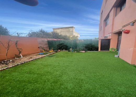 A louer  Superbe Triplex à Soukra