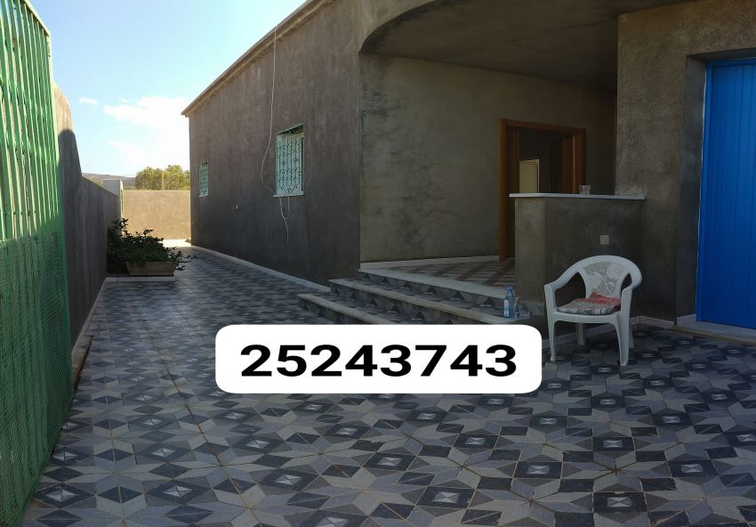Une Maison a vendre s+ 3 avec garage au centre ville haouaria