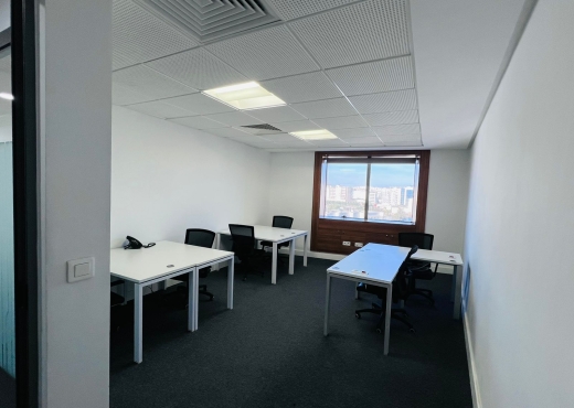 Basculez vers un espace de bureau ouvert prêt à l'emploi pour 10 personnes à TUNIS, Urbain Nord