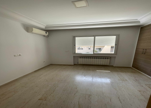 Appartement S+3 à vendre à Ennaser