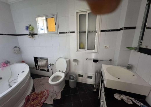 📍 CITE GHAZELA  –  VILLA À VENDRE