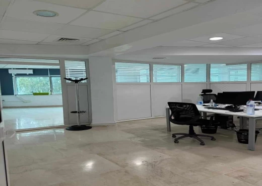 bureau À Louer à TUNIS - Joli bureau 350 m² à Alain Savary - Immobiliere.tn - Photo 3
