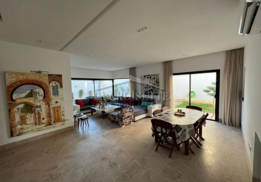 Villa S+4 avec piscine à Gammarth MVV0290