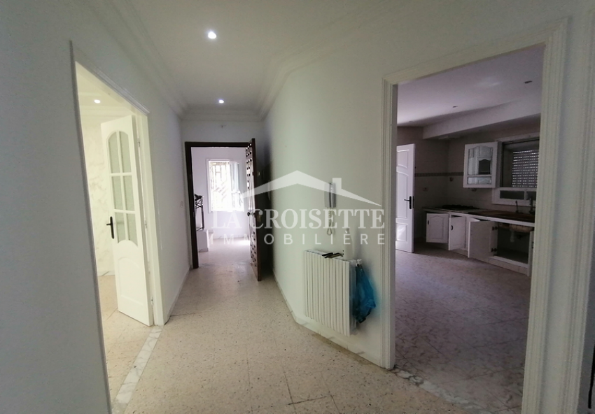 Etage de villa S+4 à L'aouina  ZEL0457