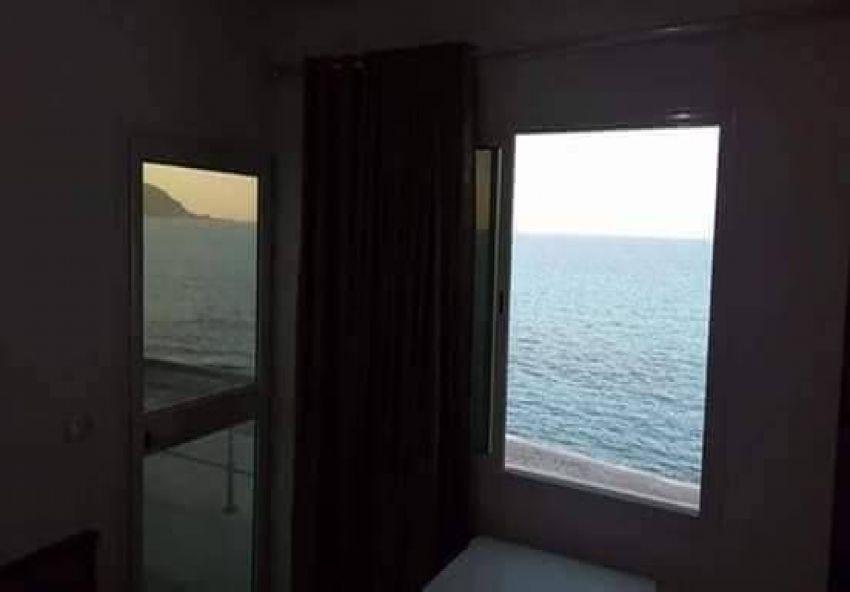 deux appartements première position de la mer