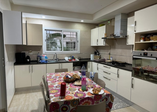 joli appart S3 au rdc à Soukra