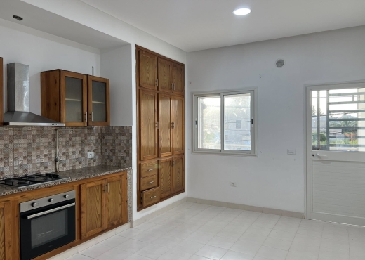 A Vendre Villa Plain-Pied  Soukra