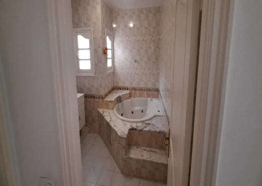 Étage de villa À Louer à TUNIS - loue étage villa S4 ennasr2 - Immobiliere.tn - Photo 5
