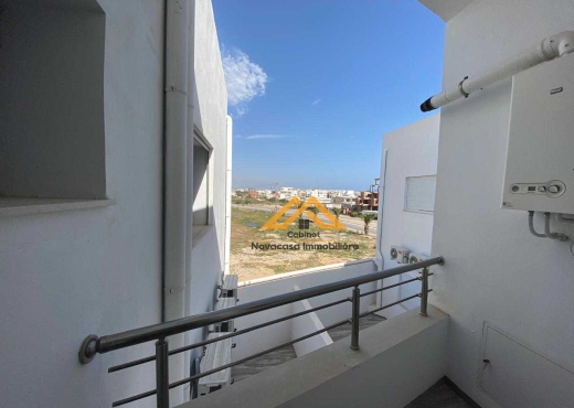 À Vendre  Appartement S+2 à Hergla