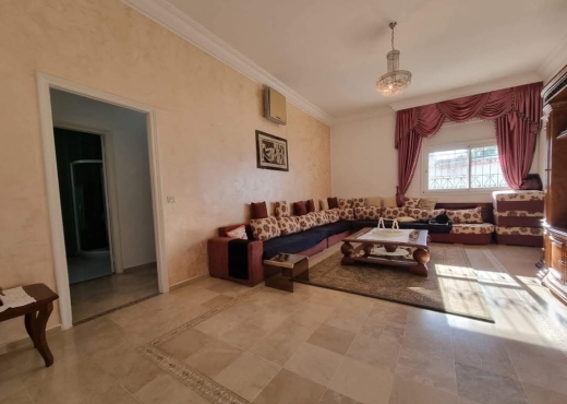 A Vendre Villa S+5 HS La Soukra