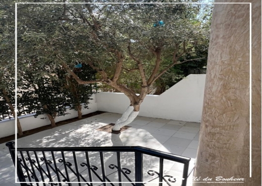 à vendre un beau duplex à wahat