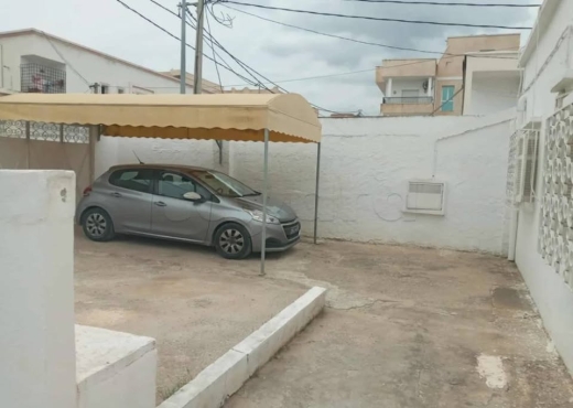 A Vendre lot de terrain à l'Aouina