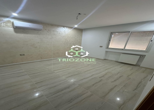 A Vendre Appart S+2 HS Cité Wahat