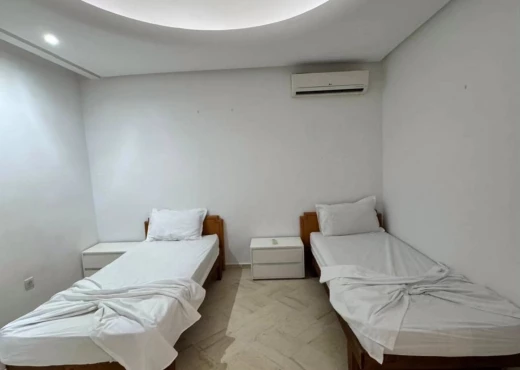 villa À Louer à MEDENINE - 𝑉𝑖𝑙𝑙𝑎 𝑑𝑒 𝑙𝑢𝑥𝑒 - Immobiliere.tn - Photo 3