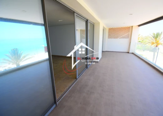 Appartement À Vendre à MAHDIA - À Vendre App S+4 Pied dans l'eau - Immobiliere.tn - Photo 2