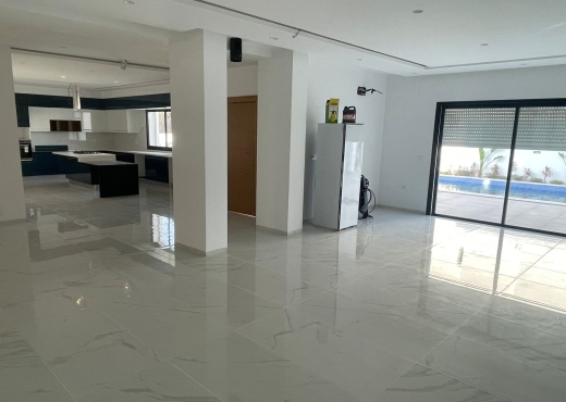 A vendre une villa a hammamet Monchar
