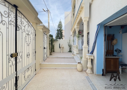 Villa S+5 en duplex à Beni Khiar P