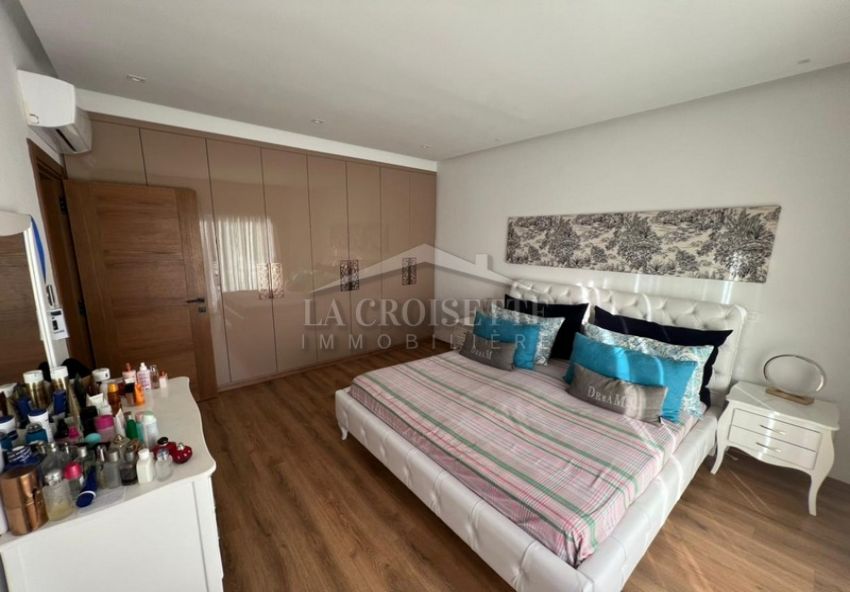 Villa S+4 avec piscine à Gammarth MVV0290
