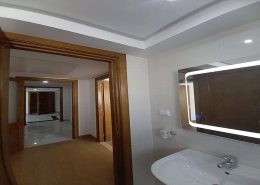 A Louer Appart luxueux S+2 Menzah9
