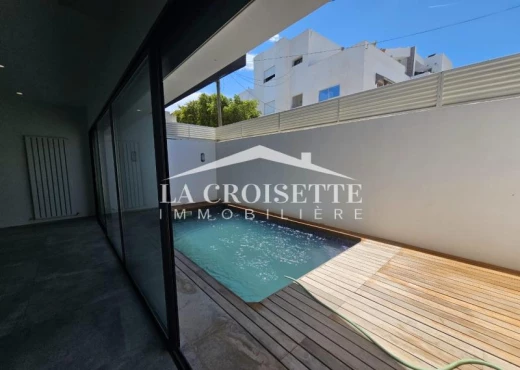 villa À Louer à TUNIS - Triplex s5 avec piscine à Gammarth - Immobiliere.tn