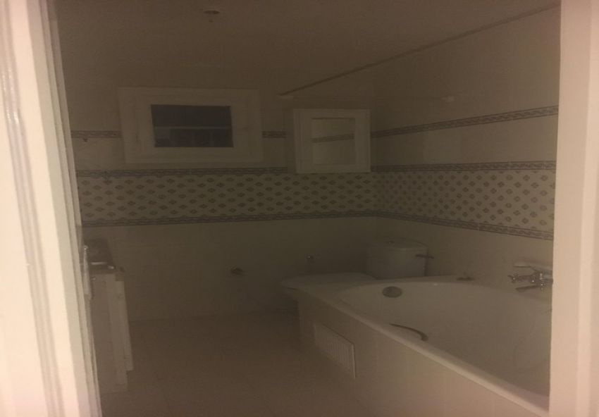 Appartement de 2 chambres à cité dar Gammarth