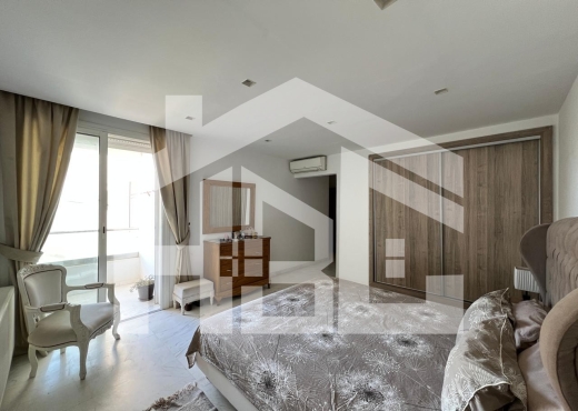 A vendre S+3  aux Jardins D'ennasr