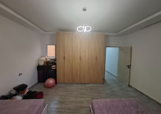Maison d’angle neuve 2025 avec jar
