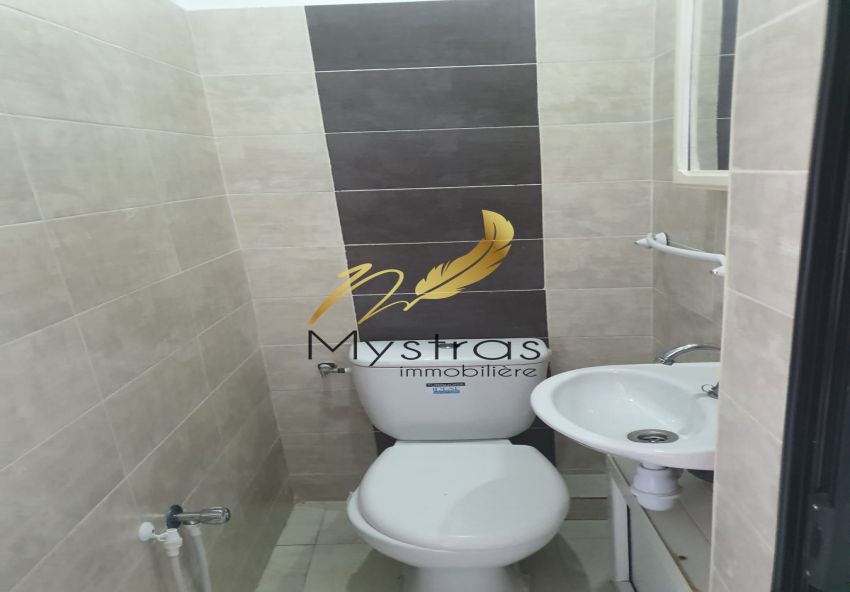 A louer un local à usage Bureautique à l'Ariana