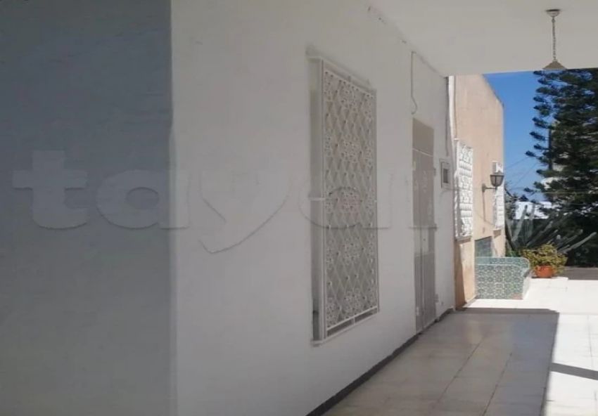 A vendre villa a bab saadoun