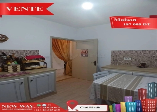 Maison à Cité Riadh , Proche de toutes Commodités