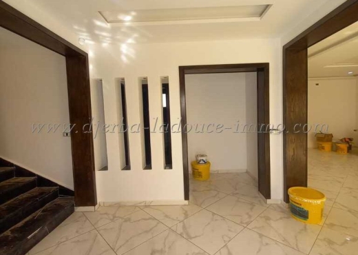 À VENDRE : Magnifique Villa titrée