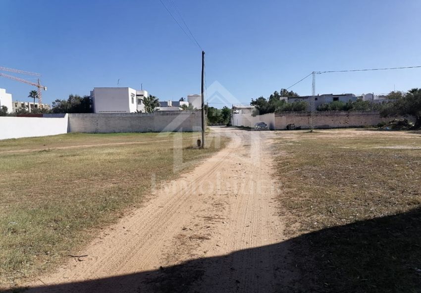 Terrain de 555 m² à vendre à Hammamet Sud à 555 MD 51355351