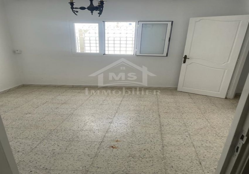 Maison S+3 à vendre à Hammamet 51355351