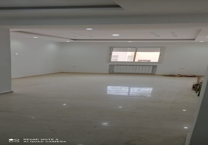 Appartement À Louer à TUNIS - A louer un appartement en S+3 spacieux jamais habité avec une terrasse à Ain Zaghouen - Immobiliere.tn - Photo 5