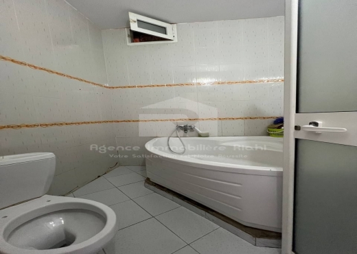 À VENDRE R+1 Sousse à Zaouiet