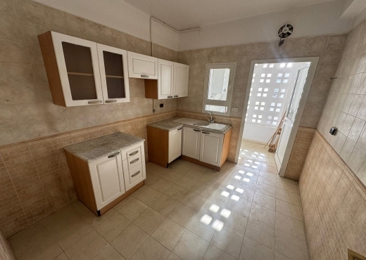 L’AOUINA : APPARTEMENT S+2  À LOUER