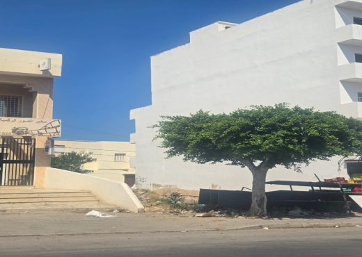 A VENDRE: Terrain R+8 à Sahloul 4