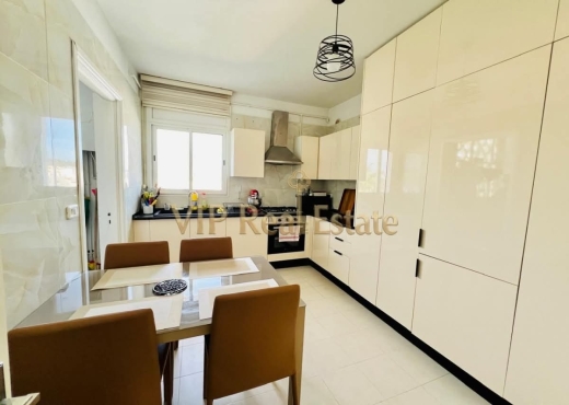 À vendre  Appart S+3 à la Marsa