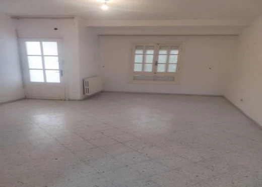 Appartement À Vendre à ARIANA - Appartement  S+3 au 1ère  étage - Immobiliere.tn