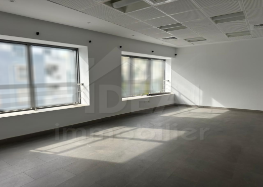 AL Bureau 220m² au Lac2