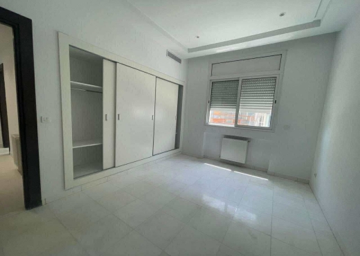📍LAC 2  : APPARTEMENT S+3 SPACIEU