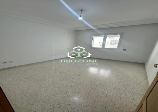 A Vendre Appart S+3 Cité Wahat