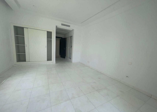 📍LAC 2  : APPARTEMENT S+3 SPACIEU