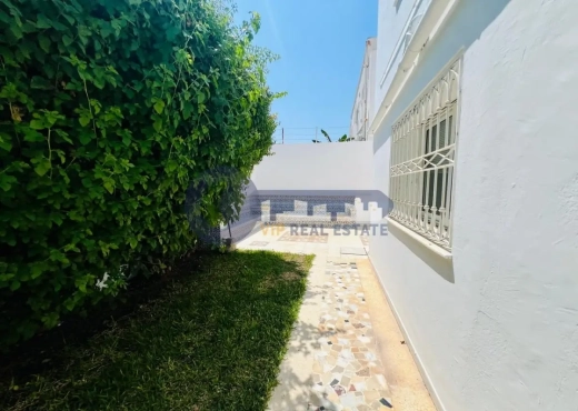 A Louer une Villa S+6 A La Marsa