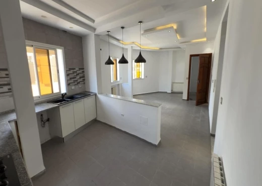 Appartement À Louer à ARIANA - 📍 CITE ENNKHILETTE : APPARTEMENT S+1 À LOUER - Immobiliere.tn - Photo 7