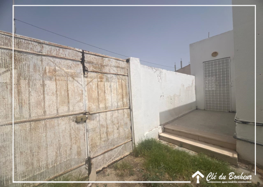 à vendre  à  cité sahafa - ghazell