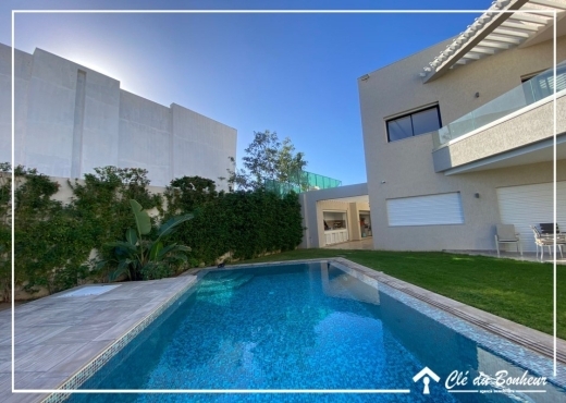 une bellle villa avec piscine à chotrana 3