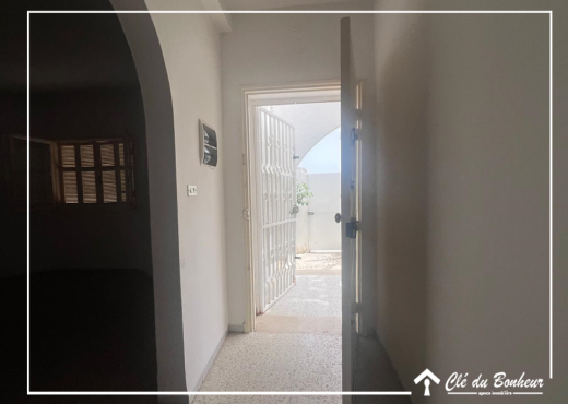 à vendre  à  cité sahafa - ghazell
